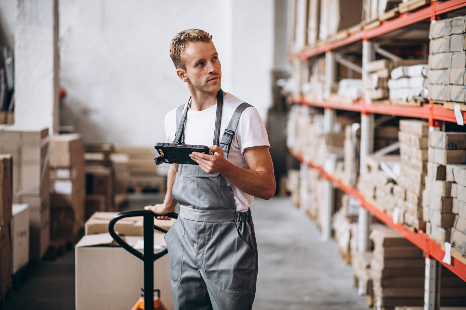 Exploring Warehouse Jobs Near Me: Opportunities and Challenges