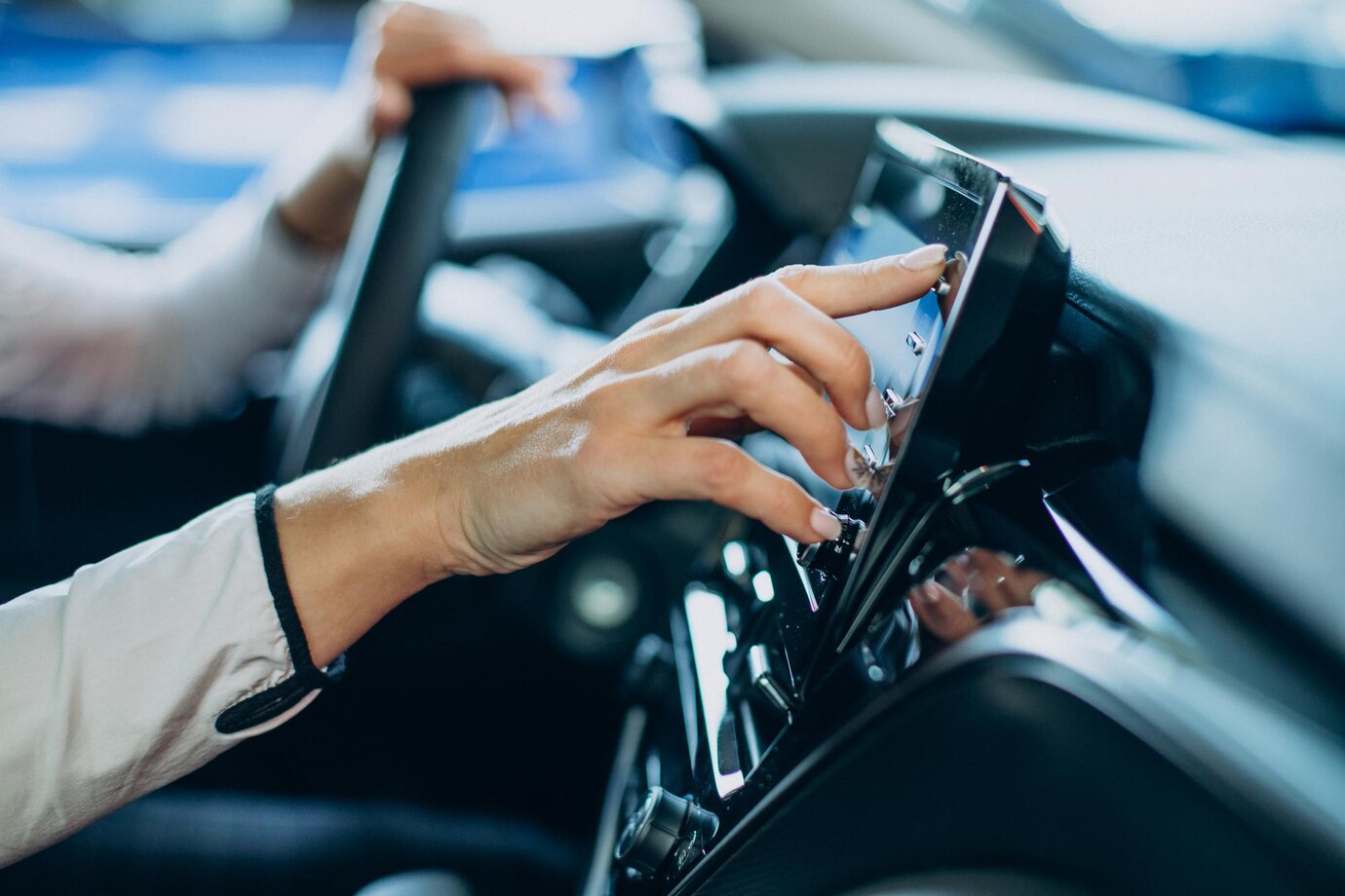 Top 10 Must-Have CarPlay Apps for 2024