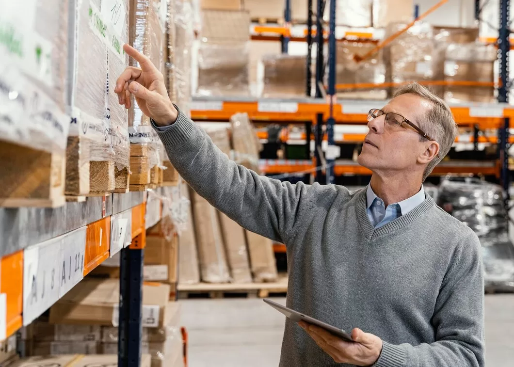 How to Start a Career in Supply Chain Management Jobs