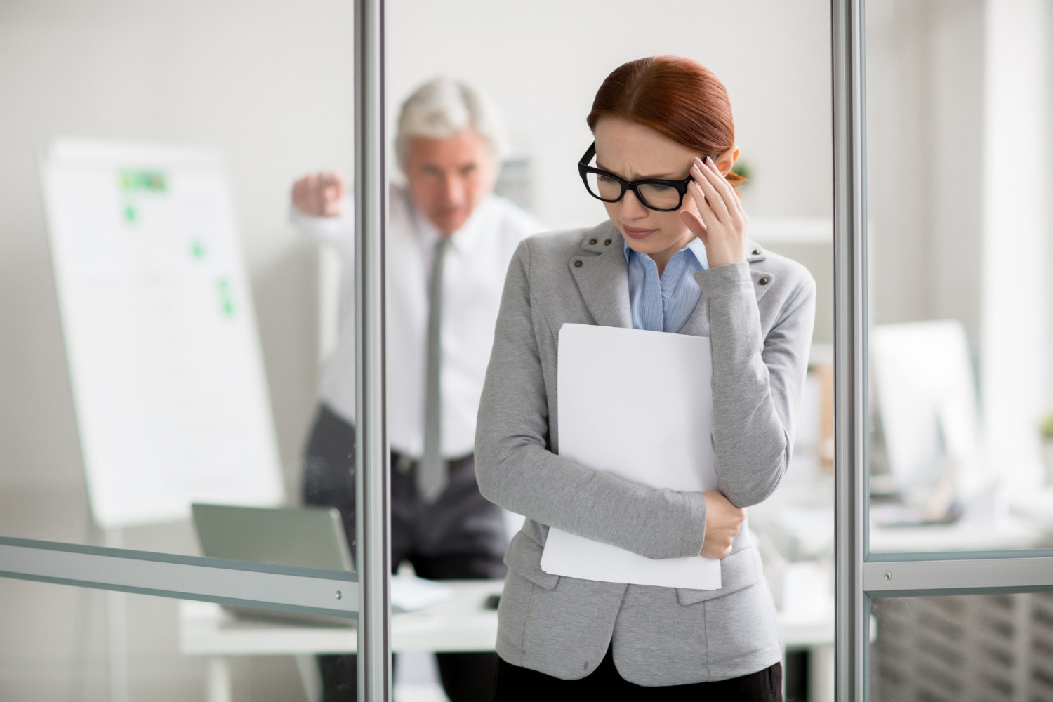 Which Symptom Must be Reported to a Manager?